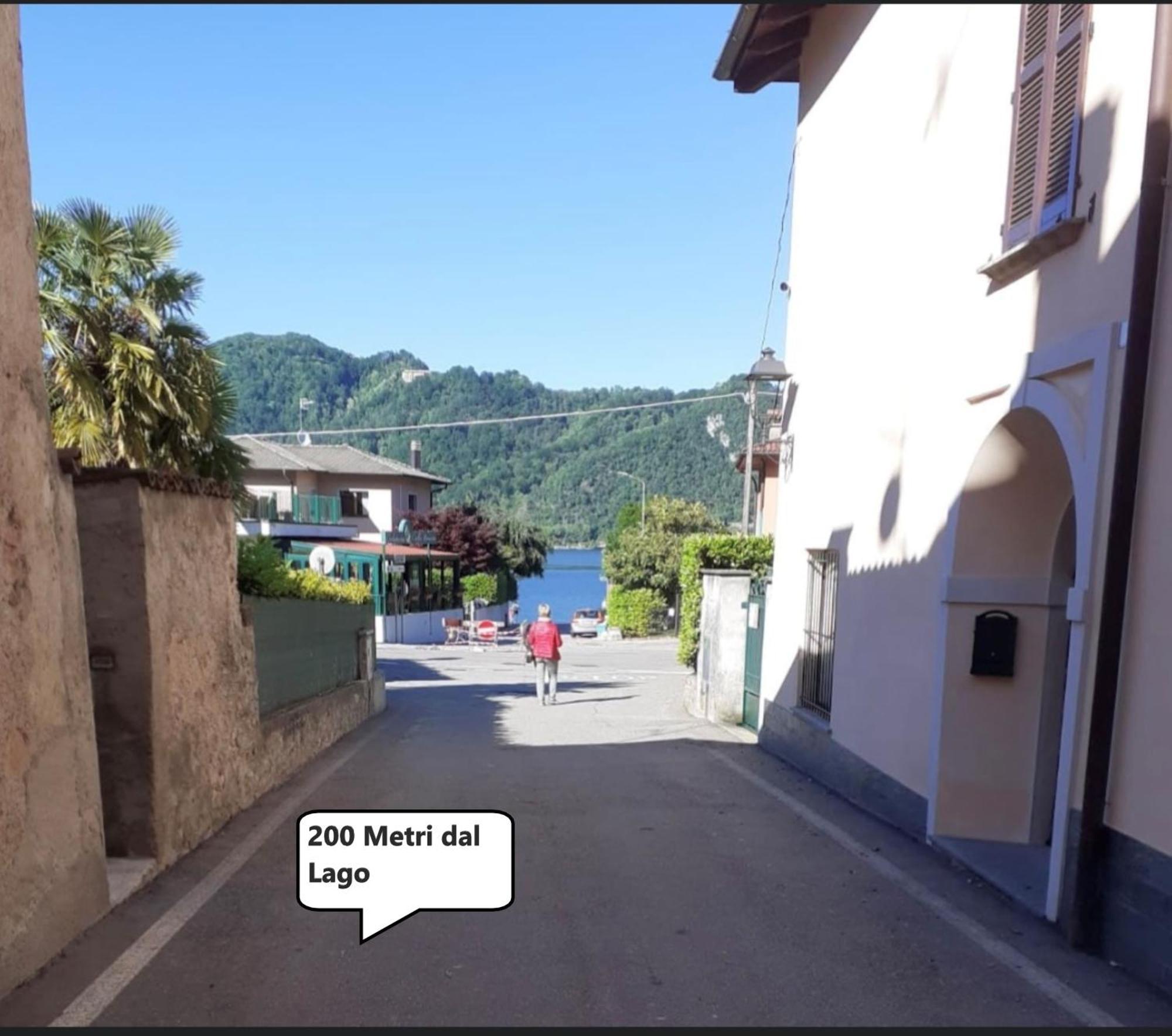 Ca Rosina Casavacanze Holiday home Brusimpiano
